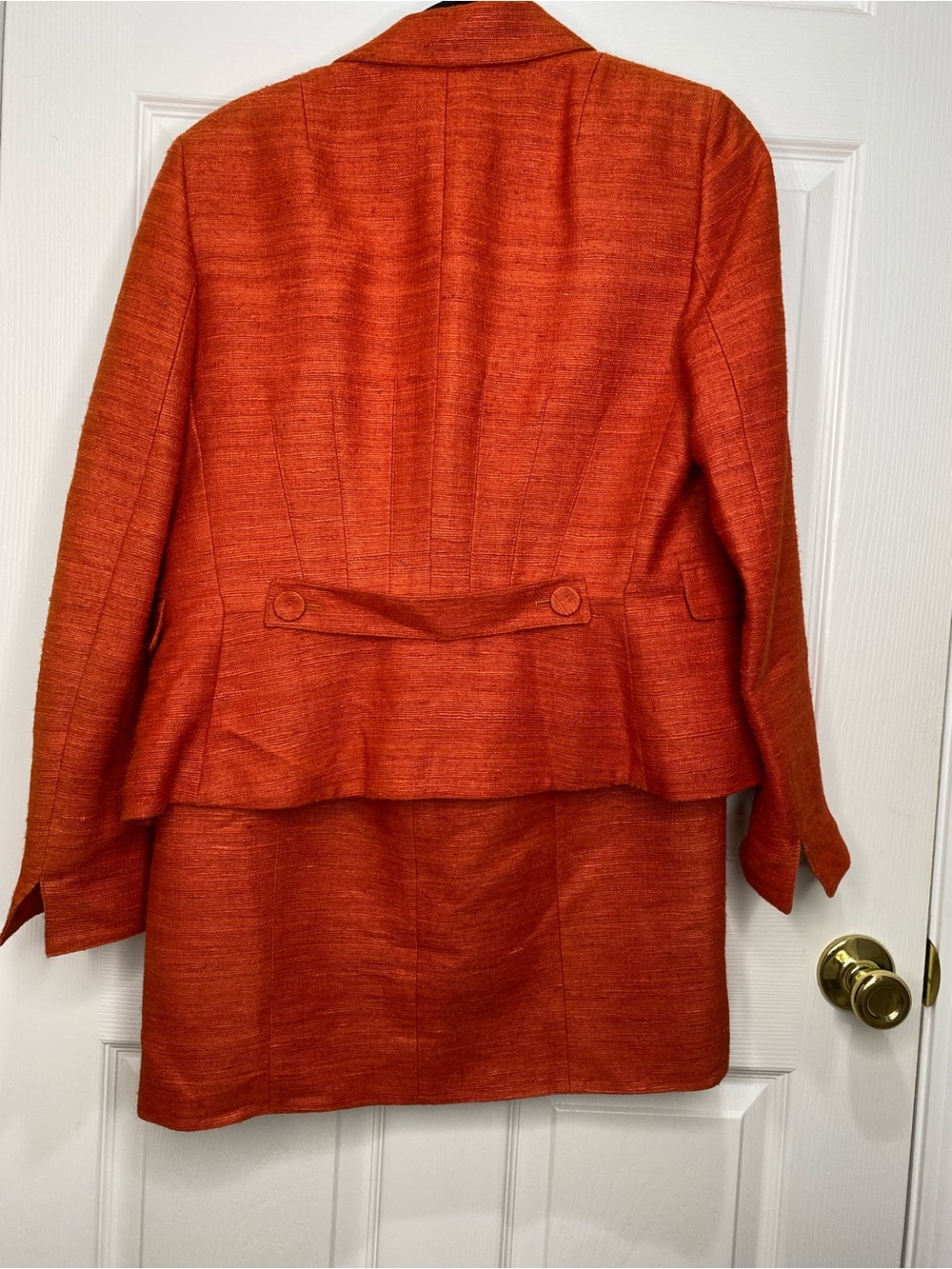 Akris Punto Saks Fifth Avenue Vibrant Orange Women's Blazer and Skirt Set - Picture 7 of 11